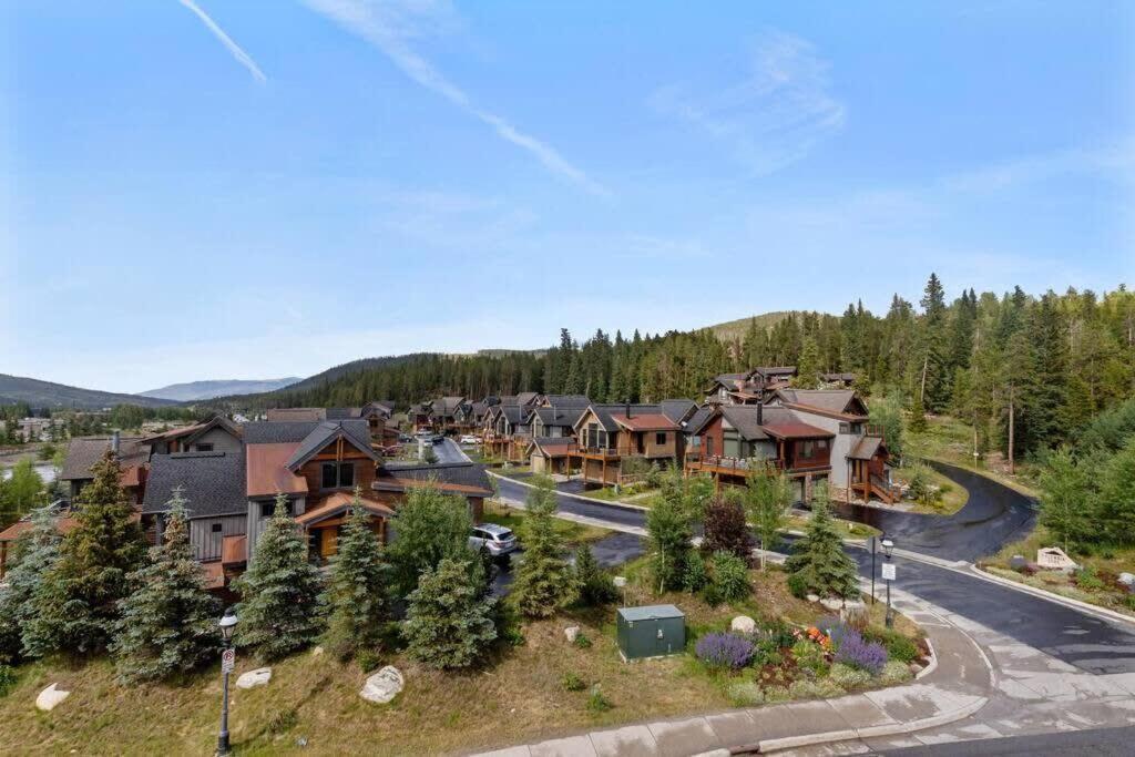 Downtown Chalet Close To Main St With Pool And Hot Tub Breckenridge Exterior photo